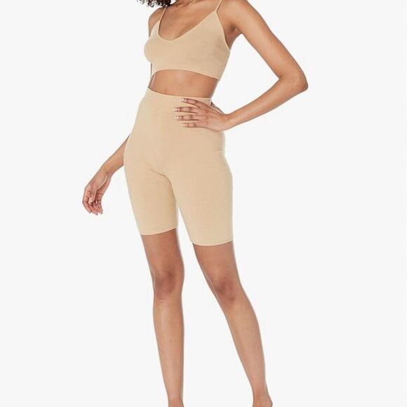 Amazon The Drop Women's Miya Sweater Bralette and Bike Short Set - Picture 3 of 5